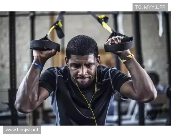 凯蒂·莱德基训练听着像军令，私下竟然会躺沙发吃薯片，我酸了